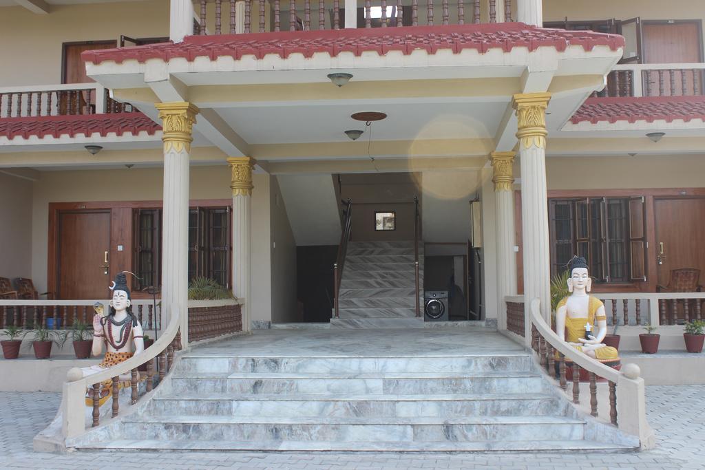 Chitwan Forest Resort , Chitwan National Park Sauraha Dış mekan fotoğraf