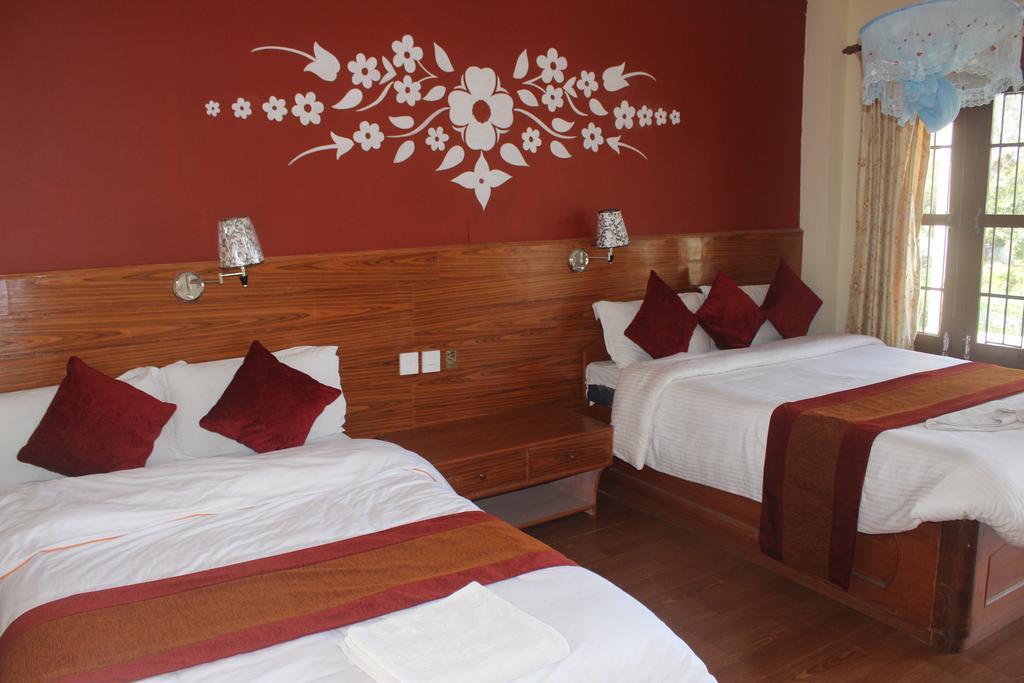 Chitwan Forest Resort , Chitwan National Park Sauraha Dış mekan fotoğraf