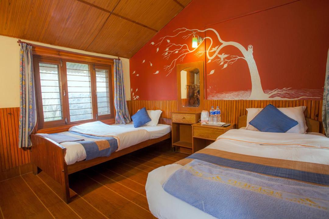 Chitwan Forest Resort , Chitwan National Park Sauraha Dış mekan fotoğraf