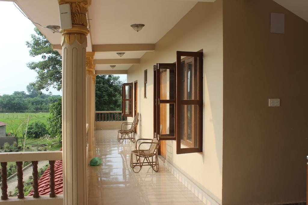 Chitwan Forest Resort , Chitwan National Park Sauraha Dış mekan fotoğraf